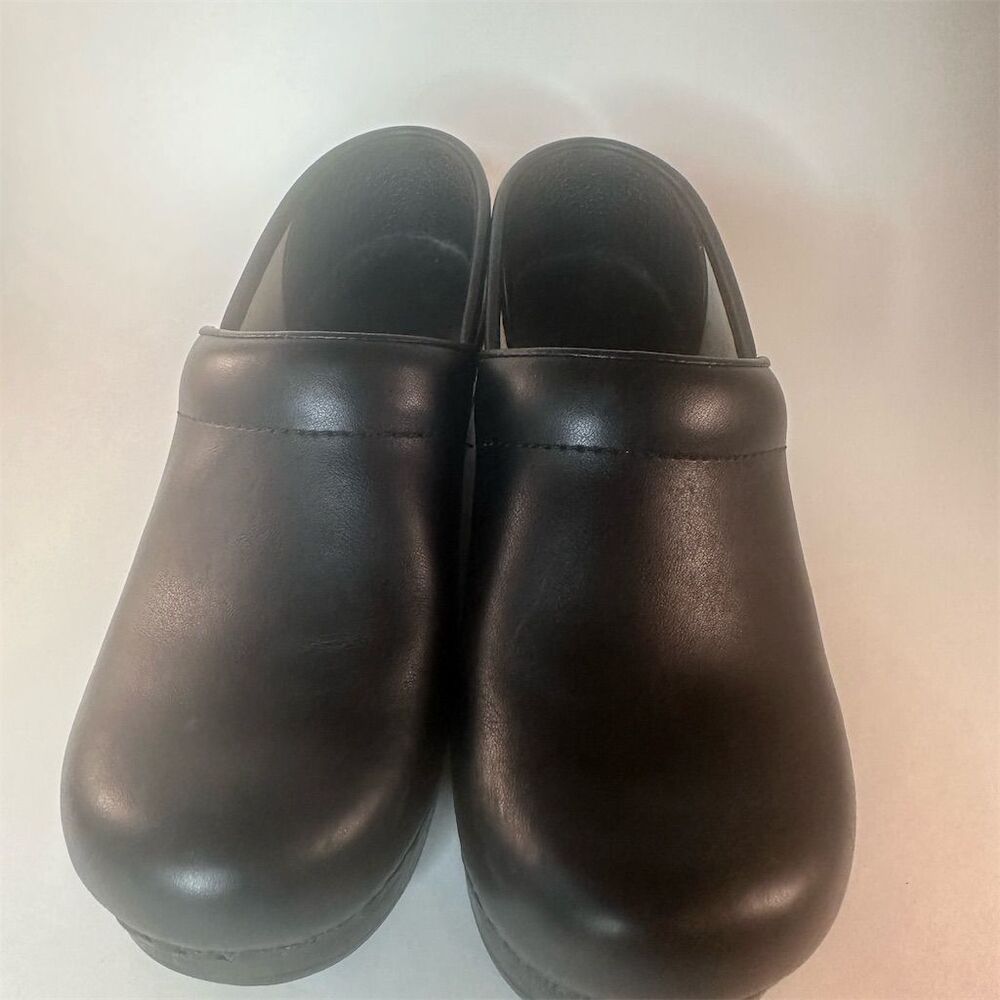 Dansko Professional Black Leather Clogs Women Slip On Work Shoes Padded …
